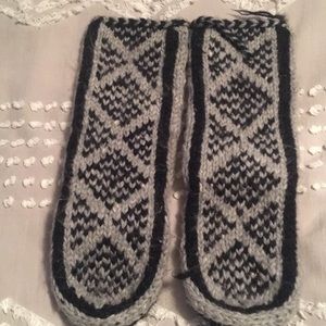 Mukluks fit size 7-8